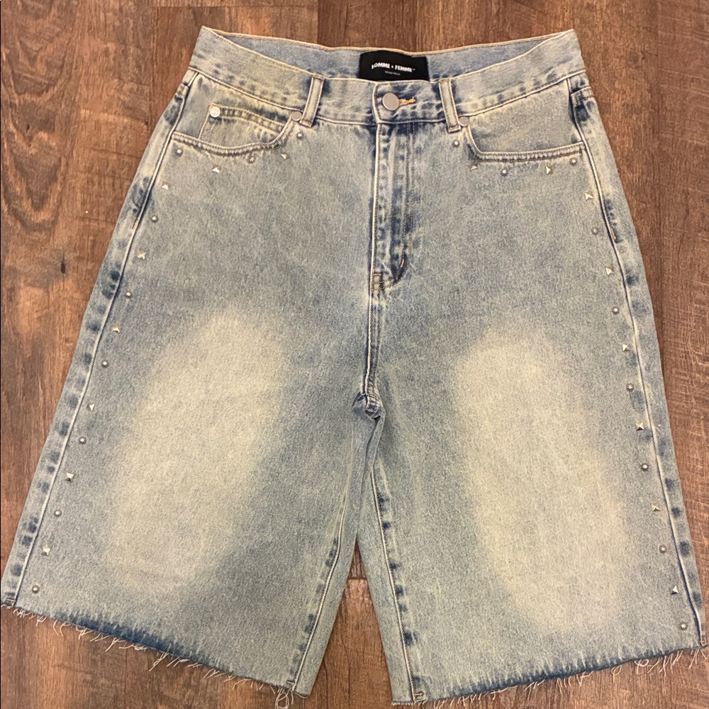 Homme Femme                                     Stylish Light Blue Denim Shorts